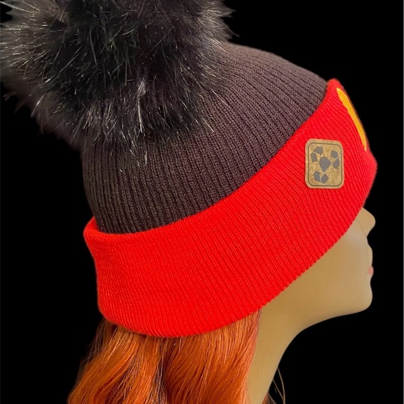 Mickey Pom Pom Beanie - Picture 2 of 5